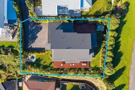 Photo of property in 26 Kilkelly Close, Tawa, Wellington, 5028