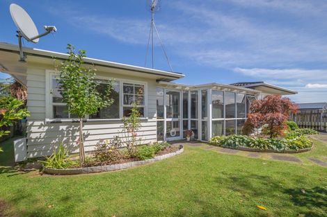 Photo of property in 74 Kennedy Drive, Levin, 5510
