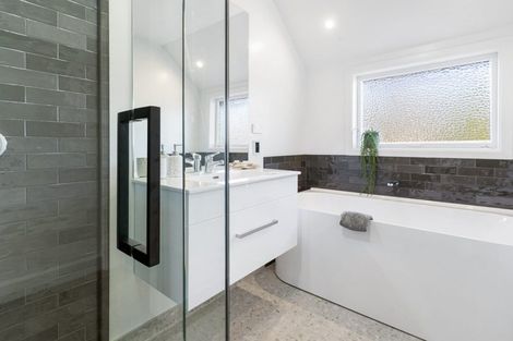 Photo of property in 8 Bradshaw Terrace, Riccarton, Christchurch, 8011