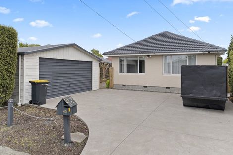 Photo of property in 43 Daniels Road, Redwood, Christchurch, 8051