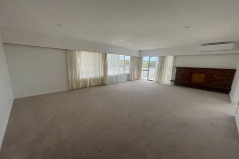 Photo of property in 48 Tauhinu Road, Greenhithe, Auckland, 0632