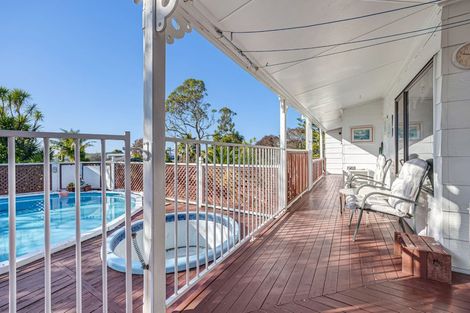 Photo of property in 7 Metric Place, Te Atatu South, Auckland, 0610