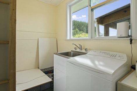 Photo of property in 15 Williams Avenue, Ohura, 3926
