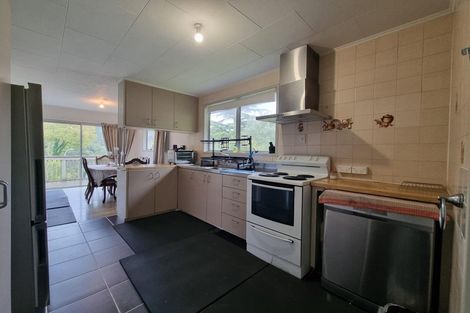 Photo of property in 156 Lynn Road, Bayview, Auckland, 0629