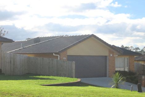 Photo of property in 13 Elkstone Place, Henderson, Auckland, 0612