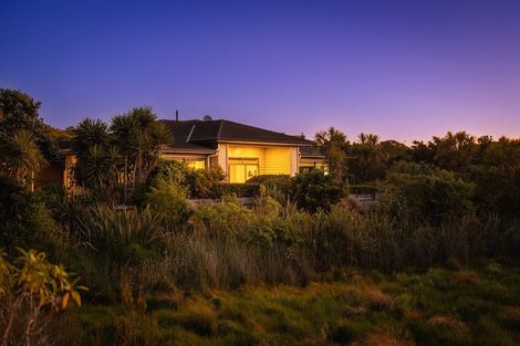 Photo of property in 4 Pateke Way, Paraparaumu Beach, Paraparaumu, 5032