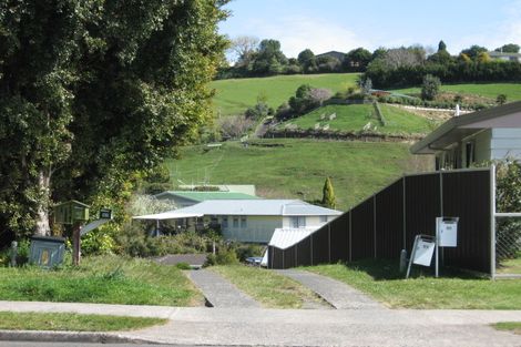 Photo of property in 101 Waitaha Road, Welcome Bay, Tauranga, 3112