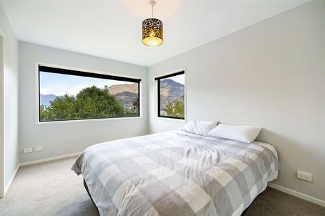 Photo of property in 40 Dart Place, Fernhill, Queenstown, 9300