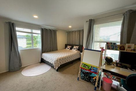 Photo of property in 3 Carrickdawson Drive, Flat Bush, Auckland, 2019