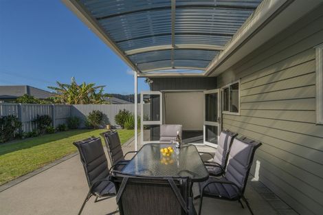 Photo of property in 1 Kenneth Avenue, Whitianga, 3510