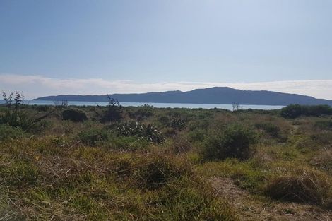 Photo of property in 37 Manly Street, Paraparaumu Beach, Paraparaumu, 5032