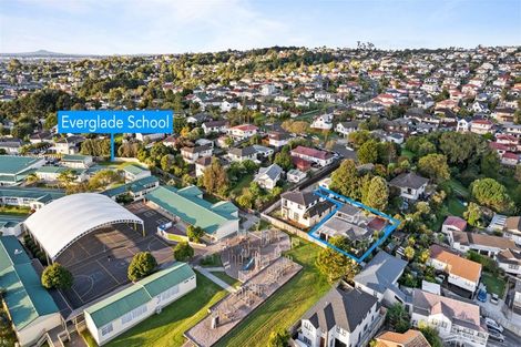 Photo of property in 15a Correa Court, Goodwood Heights, Auckland, 2105