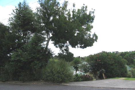 Photo of property in 9 Coroglen Avenue, Birkenhead, Auckland, 0626