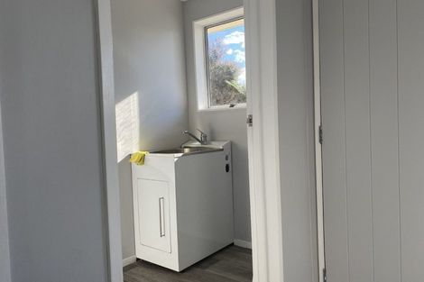 Photo of property in 16 Gilmour Place, Taradale, Napier, 4112