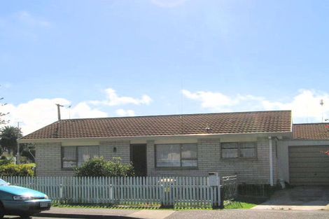 Photo of property in 2/3 Centreway Road, Orewa, 0931