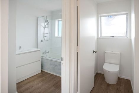 Photo of property in 3/83 Centreway Road, Orewa, 0931