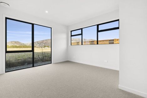 Photo of property in 14a Marjon Drive, Wanaka, 9305
