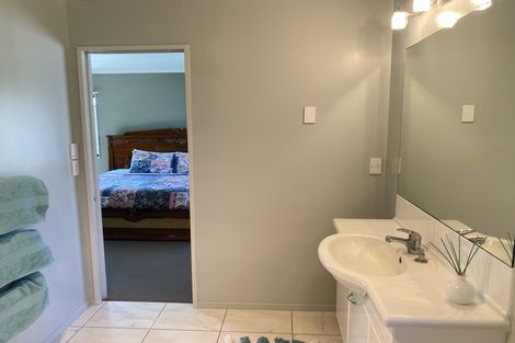 Photo of property in 22a Madison Street, Cambridge, 3434