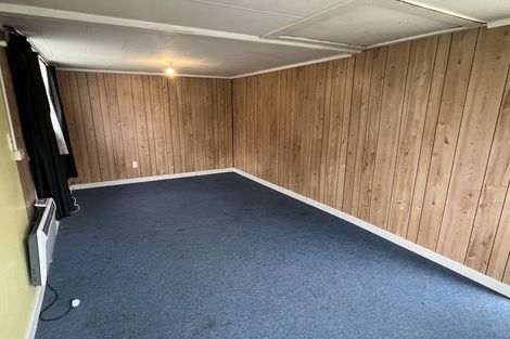 Photo of property in 92 Shamrock Street, Takaro, Palmerston North, 4412