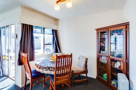 Photo of property in 2/48 Elbourne Street, Taradale, Napier, 4112