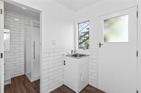 Photo of property in 4/705 Queen Street East, Parkvale, Hastings, 4122