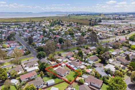 Photo of property in 374 Roscommon Road, Clendon Park, Auckland, 2103