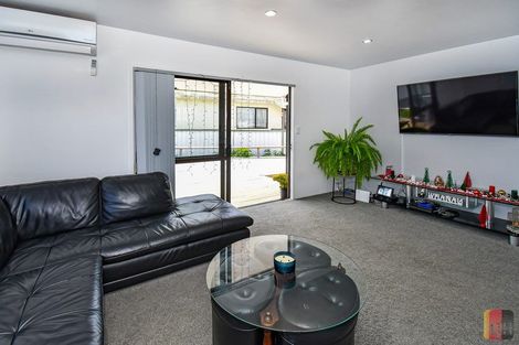 Photo of property in 4/8 Takanini School Road, Takanini, 2112