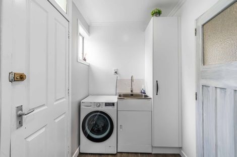 Photo of property in 17 Halton Street, East Gore, Gore, 9710