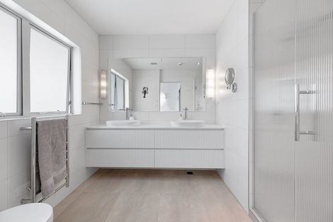 Photo of property in 154 Marine Parade, Mount Maunganui, 3116