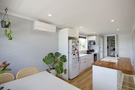 Photo of property in 53 Zealandia Road, Manly, Whangaparaoa, 0930