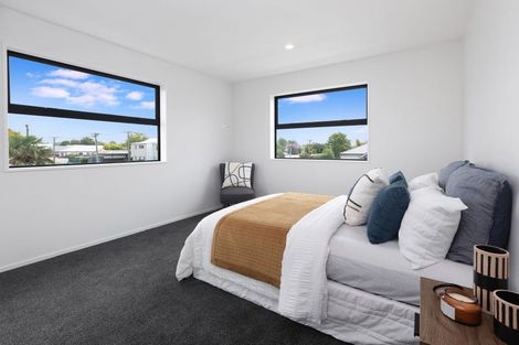 Photo of property in 2/117 Hills Road, Edgeware, Christchurch, 8013