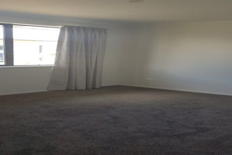 Photo of property in 24 Sando Way, One Tree Point, 0118