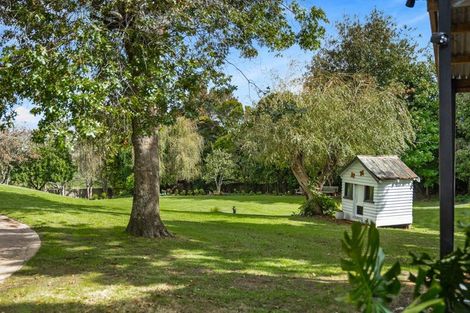 Photo of property in 10 Trig Road, West Harbour, Auckland, 0618