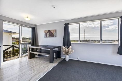 Photo of property in 24a/3 Waimumu Road, Massey, Auckland, 0614