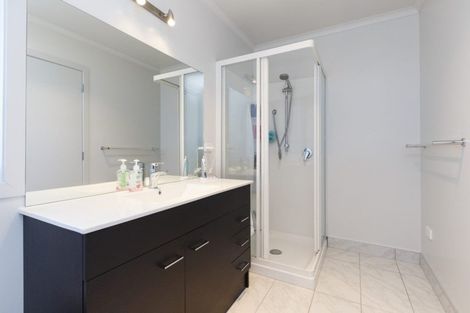 Photo of property in 18b Galea Grove, Kelvin Grove, Palmerston North, 4414
