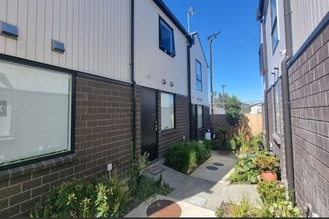 Photo of property in 14/3234 Great North Road, New Lynn, Auckland, 0600