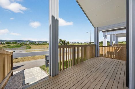 Photo of property in 10 Kaapehu Street, Karaka, 2578