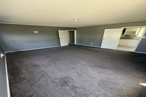 Photo of property in 68 Gladstone Road, Northcote, Auckland, 0627
