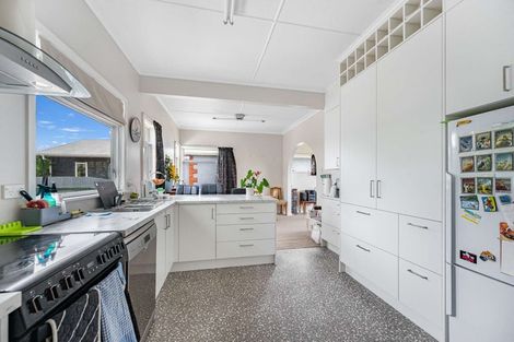 Photo of property in 28 White Street, Taradale, Napier, 4112