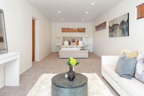 Photo of property in 9 Lastel Place, Shelly Park, Auckland, 2014