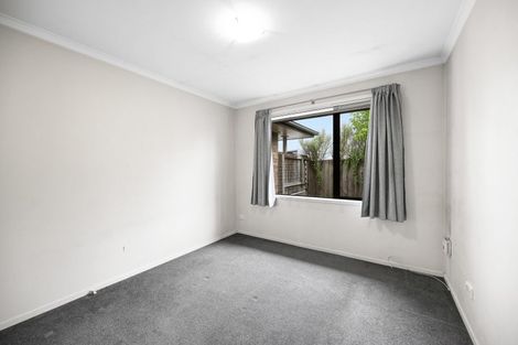 Photo of property in 1/240 Old Farm Road, Hillcrest, Hamilton, 3216