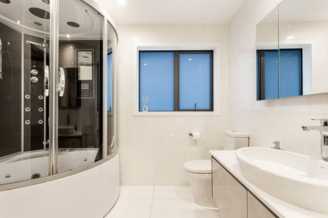 Photo of property in 60 Pohutukawa Parade, Riverhead, 0820