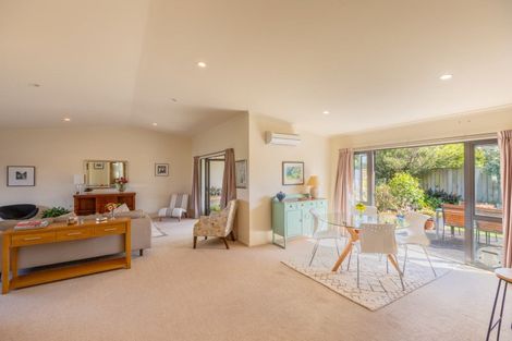 Photo of property in 11 Highgrove Place, Waipukurau, 4200