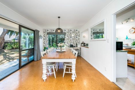 Photo of property in 10 Kanawa Street, Waikanae, 5036