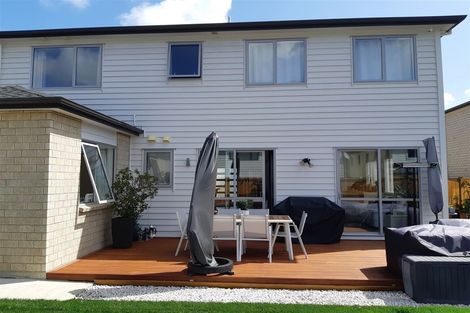 Photo of property in 20 Drumbuoy Drive, Flat Bush, Auckland, 2019