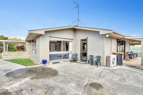 Photo of property in 34 John F Kennedy Drive, Milson, Palmerston North, 4414