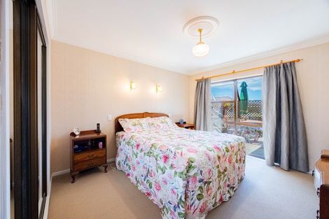 Photo of property in 15a Holyrood Terrace, Waipukurau, 4200