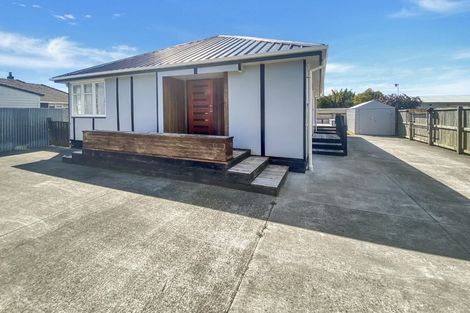 Photo of property in 571a Queen Street East, Levin, 5510