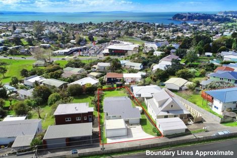 Photo of property in 5 Norfolk Road, Stanmore Bay, Whangaparaoa, 0932