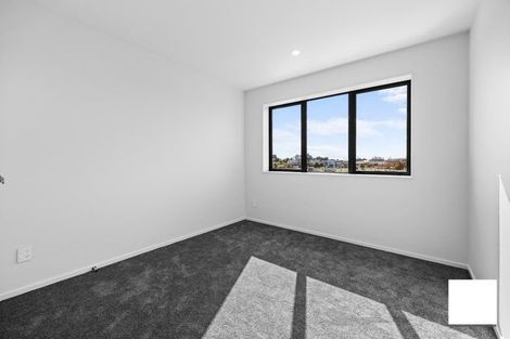 Photo of property in 7 Awhi Way, Karaka, 2578